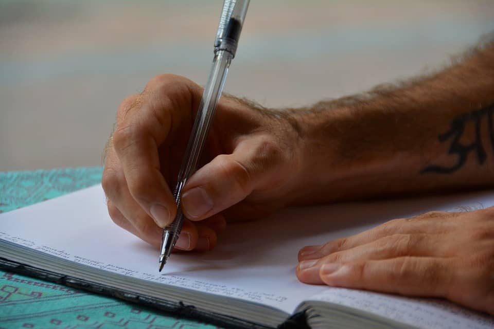 Factors to Consider When Hiring a Professional Homework Writing Company